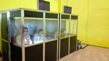 鄭州翻譯服務全解析 專業翻譯、導覽與同傳設備一站式解決方案